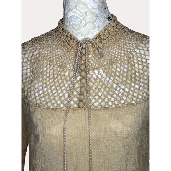 Free People The Island Crochet Lace High Neck Blouse Top Natural XS bv - Picture 4 of 11